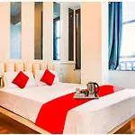 Hotel Blackwood Near Golden Temple